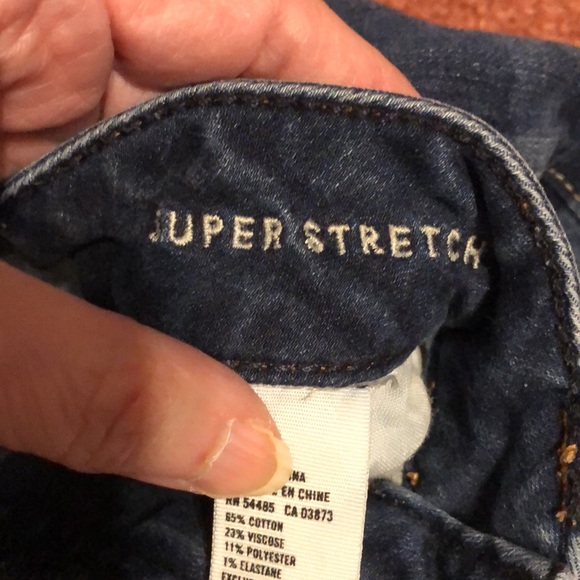 COPY - American Eagle Outfitters Distressed Shorts - Picture 4 of 5